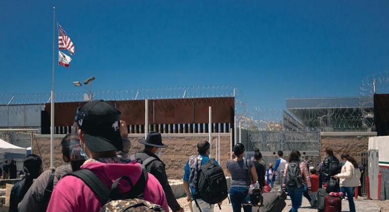 مشكلة الهجرة غير الشرعية.. تتفاعل من جديد في تكساس