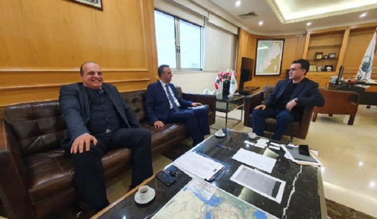 حمية بحث وبيضون تأمين النقل للطلاب