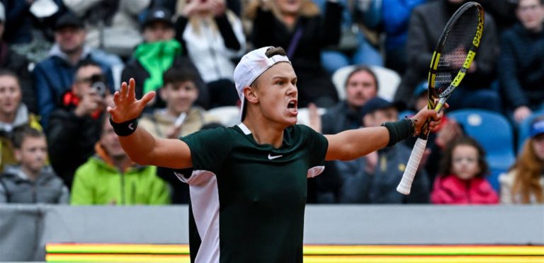 بطولة باريس بيرسي: الدنماركي هولغر رون إلى النهائي في إنجاز تاريخي