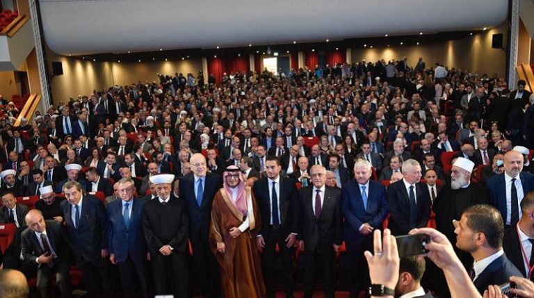 بالصور- ذكرى الطائف: تأكيد على عروبة لبنان