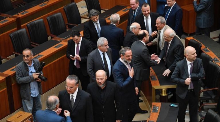 هل تعتمد الكتل على “تكتيك” جديد للانتخاب؟