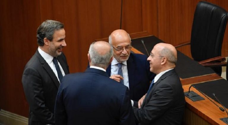 خاص ـ أسماء وعبارات للتسلية النيابية!