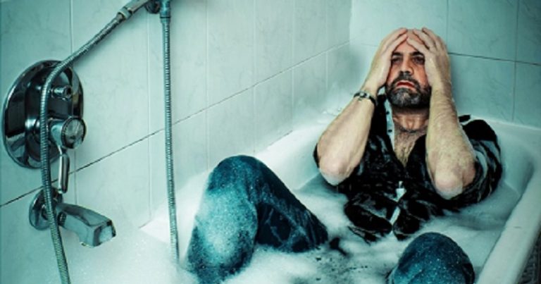 حوض الاستحمام يخفف الاكتئاب!