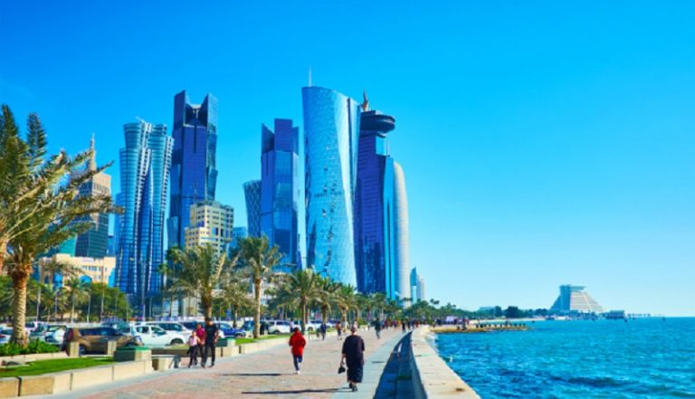 لقاء أفغاني _باكستاني في قطر