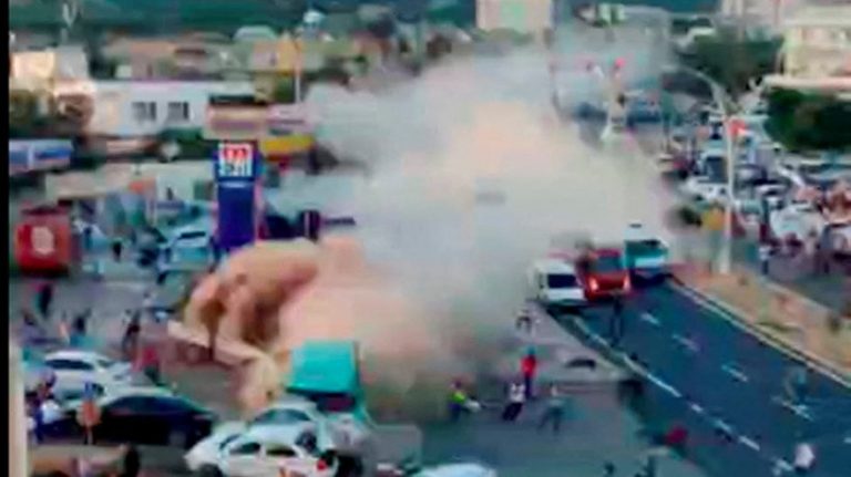 بالفيديو: 7 قتلى و11 جريح بحادث في تركيا