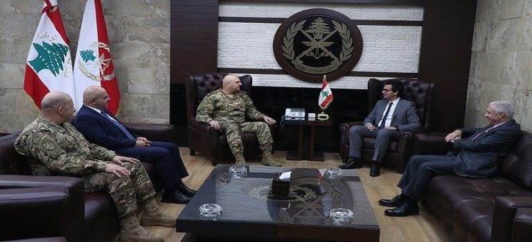 قائد الجيش استقبل الممثل المقيم لصندوق النقد الدولي… وهذا ما جرى بحثه