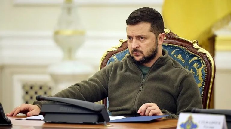 زيلينسكي: نعمل بشكل وثيق مع أميركا