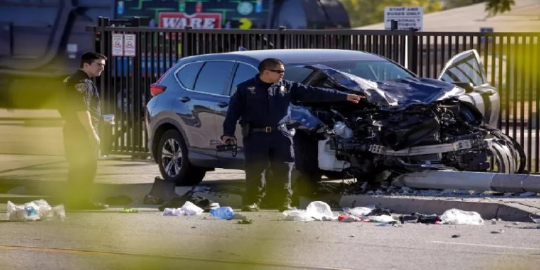 حادث مروع.. سيارة تصدم 25 شرطياً أثناء ممارستهم الرياضة! (فيديو)