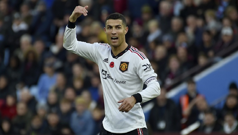 ادارة اليونايتد تستعد للرد على رونالدو