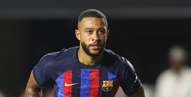 ديباي ينتظر عروض عمالقة البريميرليغ