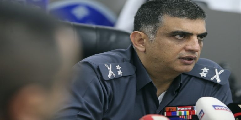 اللواء عثمان: الاستعراضات والشعارات لا تحافظ على الإستقلال