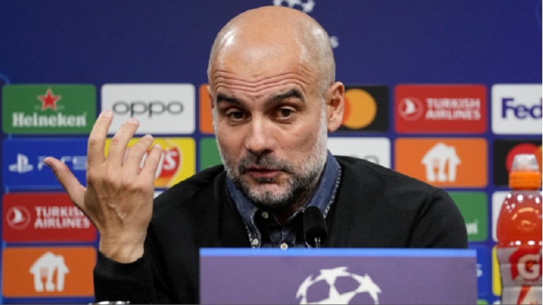 مانشستر سيتي يجدد عقد غوارديولا