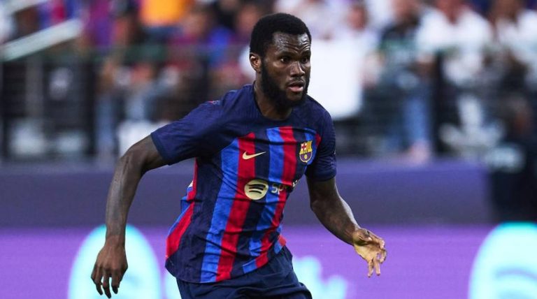 عرض انكليزي لاحد لاعبي برشلونة