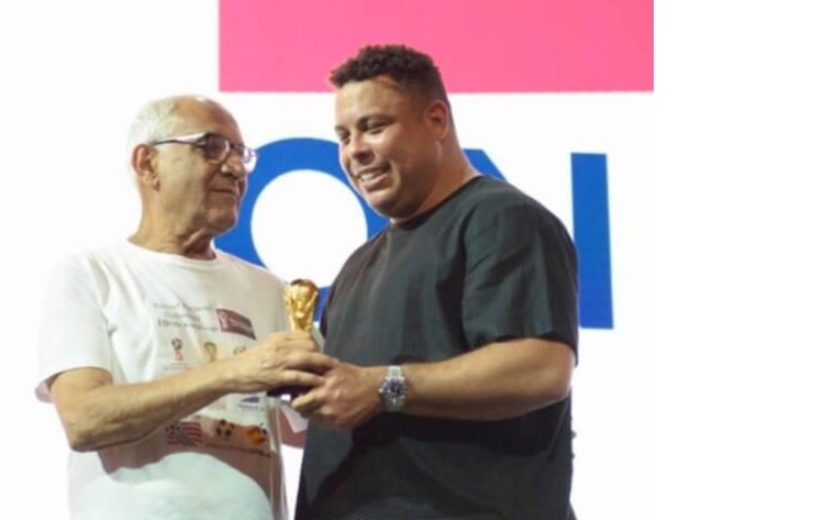 رونالدو يكرم برجاوي عميد الصحافة اللبنانية والعربية