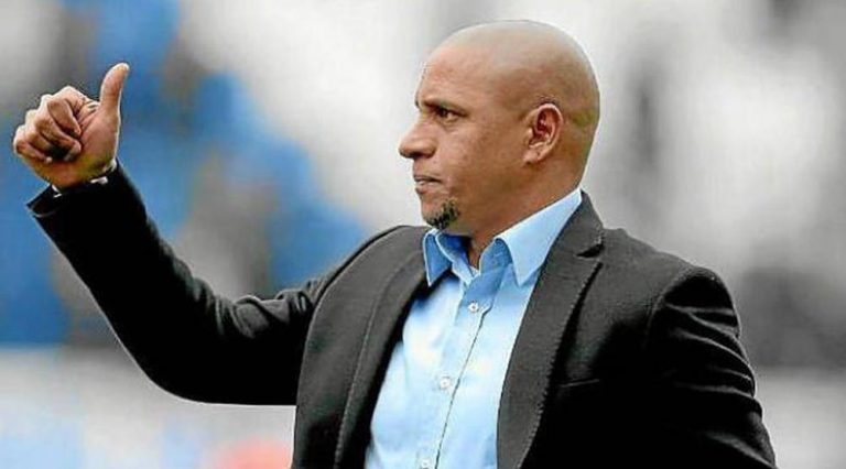 روبرتو كارلوس يفجر مفاجأة تتعلق بكأس العالم للاندية