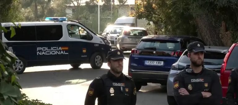 عبر رسالة مفخخة.. انفجار داخل سفارة أوكرانيا في مدريد