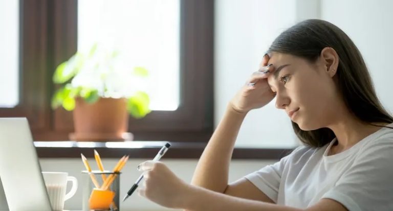 نصائح للموظف “المتذمر”.. خطوات بسيطة تغير الوضع