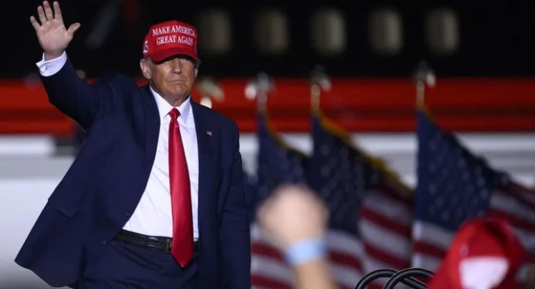 المحكمة العليا ترفض منع ترامب من الترشح للرئاسة