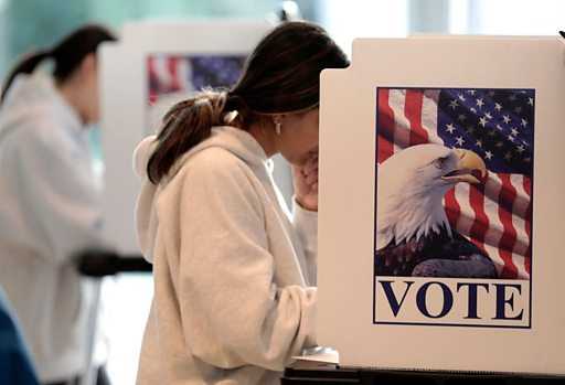 ماذا تكشف الأرقام الأولية لنتائج الانتخابات الأميركية؟