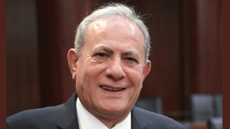 أيوب حميد: لتقديم مصلحة الوطن على المصالح الضيقة