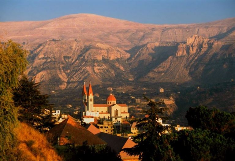 بعد إعتداء على محطات التزلج.. بلدية بشري ترد