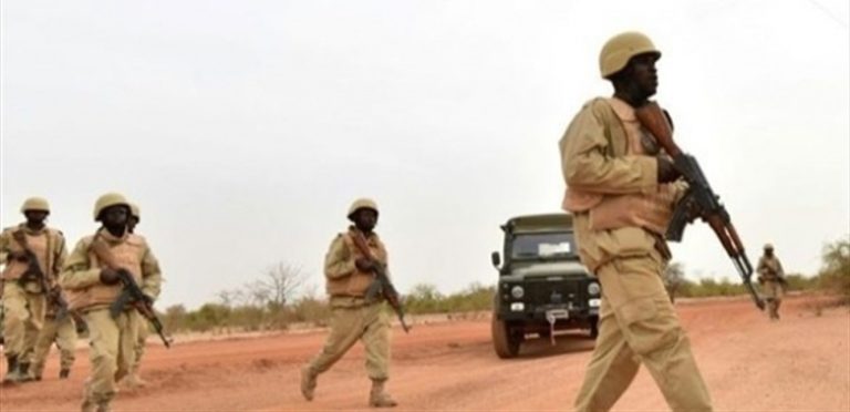 سقوط 4 جنود و3 مدنيين في هجومين في بوركينا فاسو