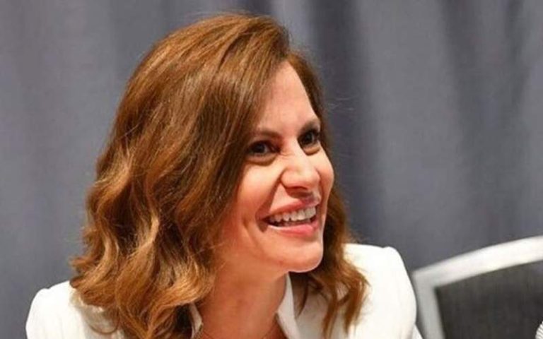 ندى البستاني ترد على ريفي: “أبرز مستنداتك”