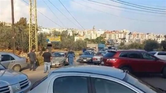 بعد إزدياد السرقات في بتوراتيج.. الأهالي يقطعون الطرق!