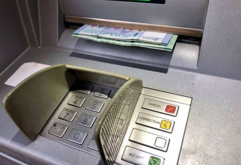 خبير إقتصادي: هذا السبب قد يؤدي لإرتفاع سعر الدولار!