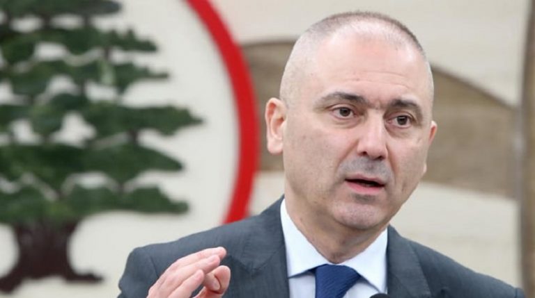 محفوض مطالباً عون بالاعتذار: تاريخك صنعته الـMTV