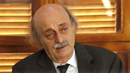 ماذا قالت نازك الحريري لوليد جنبلاط؟