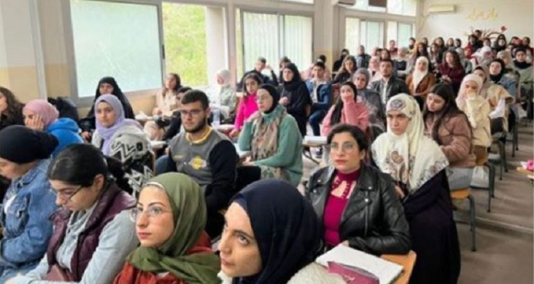 طلاب الجامعة اللبنانية