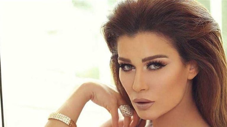 بالصورة.. نادين الراسي تزداد جمالا