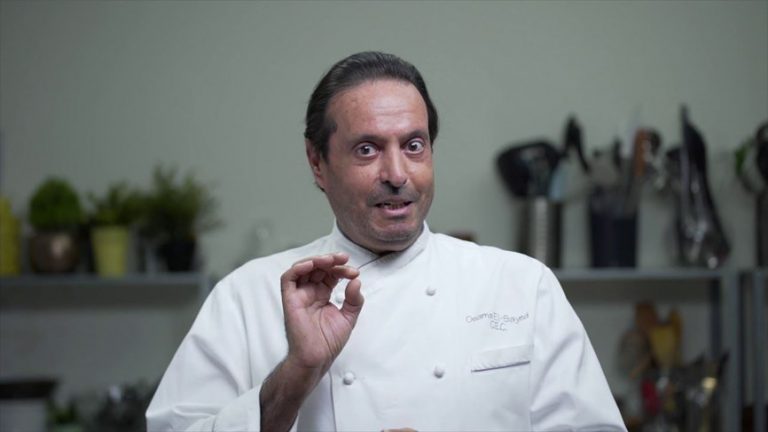 بعد صراع مع مرض السرطان.. رحيل الشيف اسامة السيد