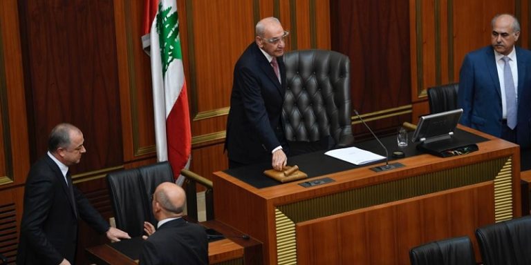 الفراغ يدخل لبنان مرحلة “انعدام الوزن”