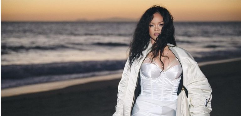 قريبا.. حياة ريهانا في “فيلم وثائقي”