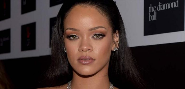 ريهانا تدخل عالم “الملابس الداخلية” بمشاركة جوني ديب