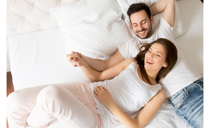 كيف يمكن مواجهة “الزواج الممل”.. واعادة “الحميمية” للعلاقة؟