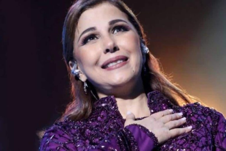 بالفيديو ـ “بترحلك مشوار” على الطائرة!