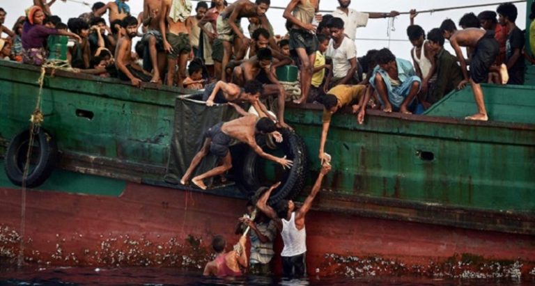 عشرات المصريين ابتلعهم البحر!