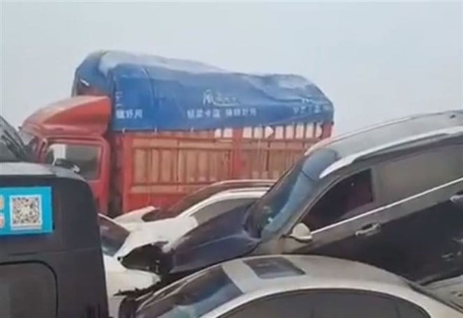 بعد تصادم أكثر من 200 سيارة في الصين.. إنقاذ 11 شخصاً حتى الآن