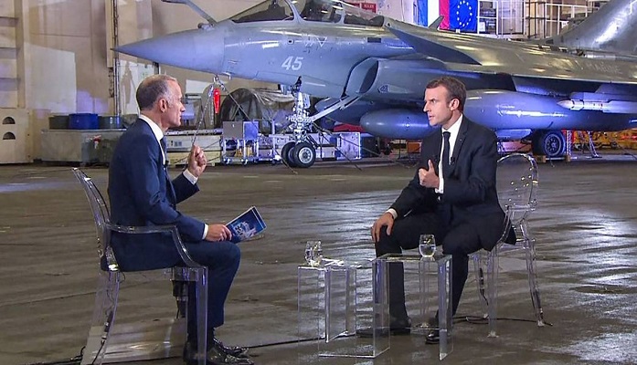 ماكرون سيحتفل بالميلاد على متن حاملة طائرات