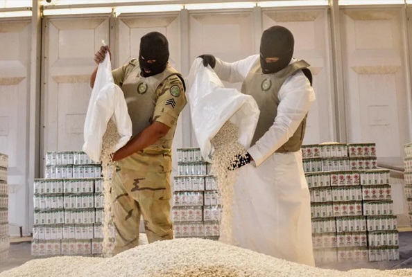 السعودية تحبط عملية تهريب 12 طنا من المخدرات