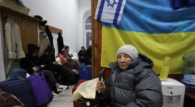 “إسرائيل” تطرد لاجئين أوكرانيين من مساكن ترعاها