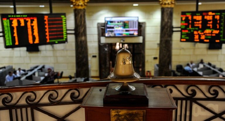 ضربة موجعة للبورصة المصرية