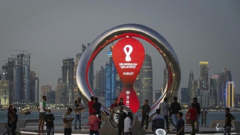 الشيخة مريم آل ثاني تعلق على تغريدة “الشطاف” بمراحيض قطر