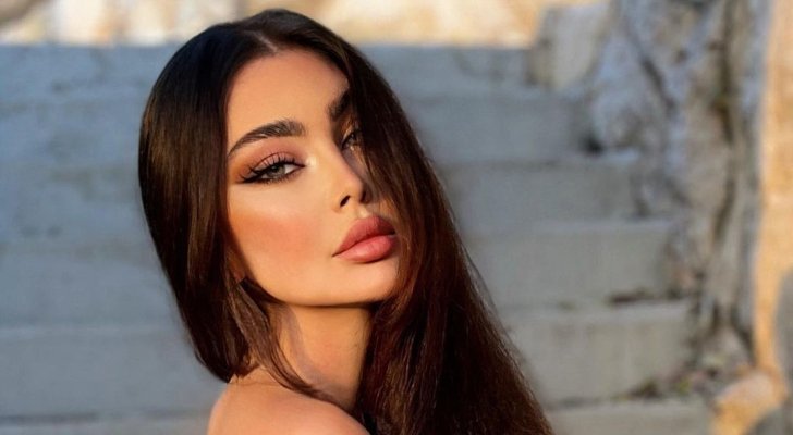 قمر تُثير الجدل بآخر ظهور لها!