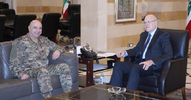 قائد الجيش من السرايا: الأمن ممسوك