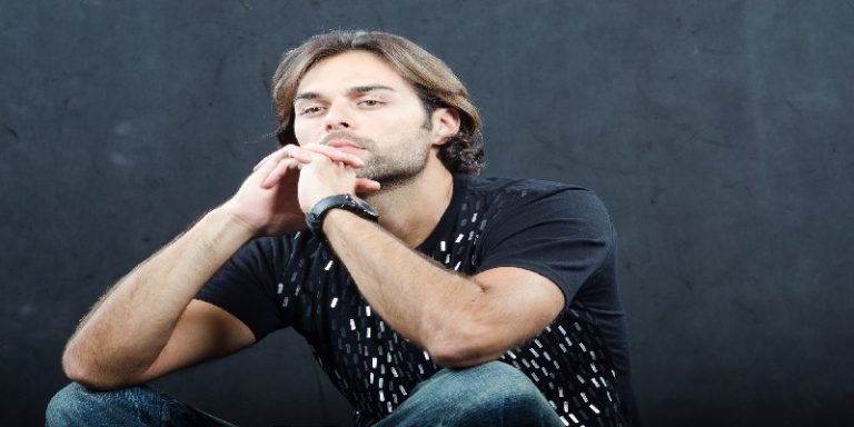 معضم: “متضامن مع ستيفاني صليبا”.. والجمهور يسأل: “متضامن مع رياض سلامة ايضاً؟”