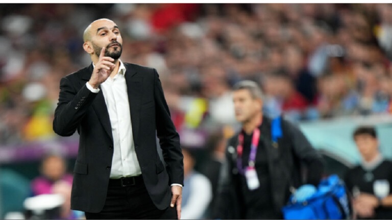 الركراكي يكشف عن المنتخب الذي سيشجعه في نهائي مونديال قطر